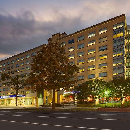 Doubletree By Hilton St. Louis Forest Park Exterior photo