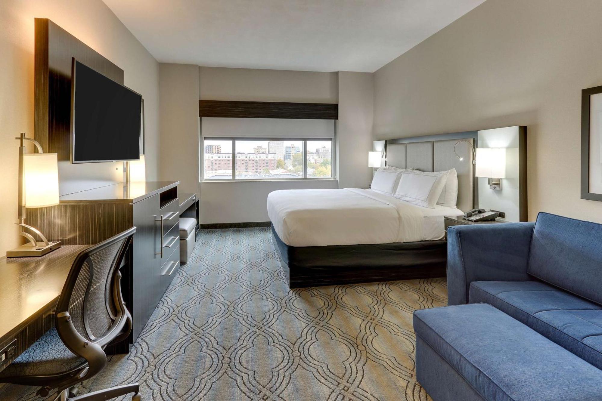 Doubletree By Hilton St. Louis Forest Park Exterior photo