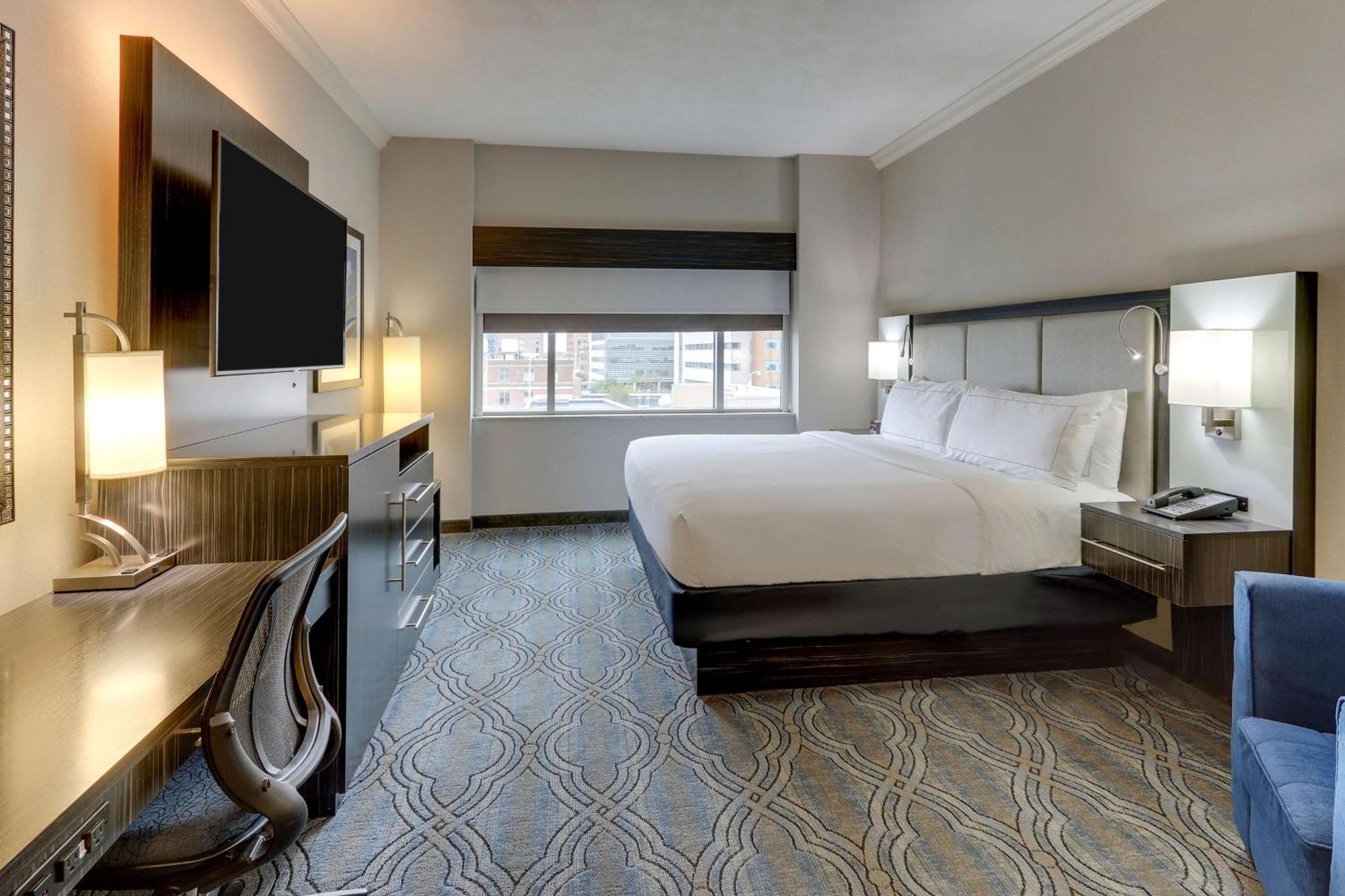 Doubletree By Hilton St. Louis Forest Park Exterior photo